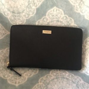 Kate Spade ♠️ Wallet!